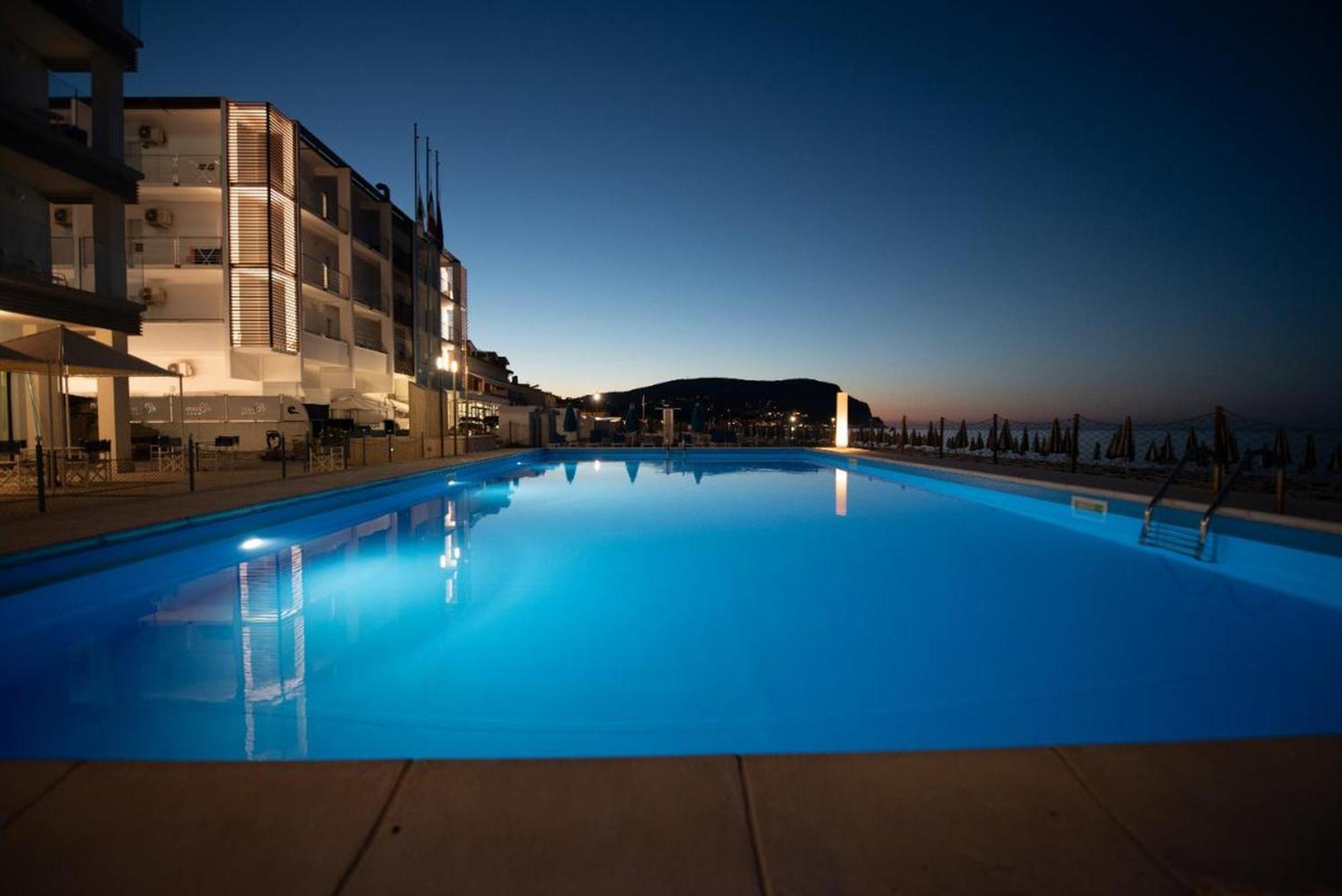 Hotel Marcelli Numana Exterior photo