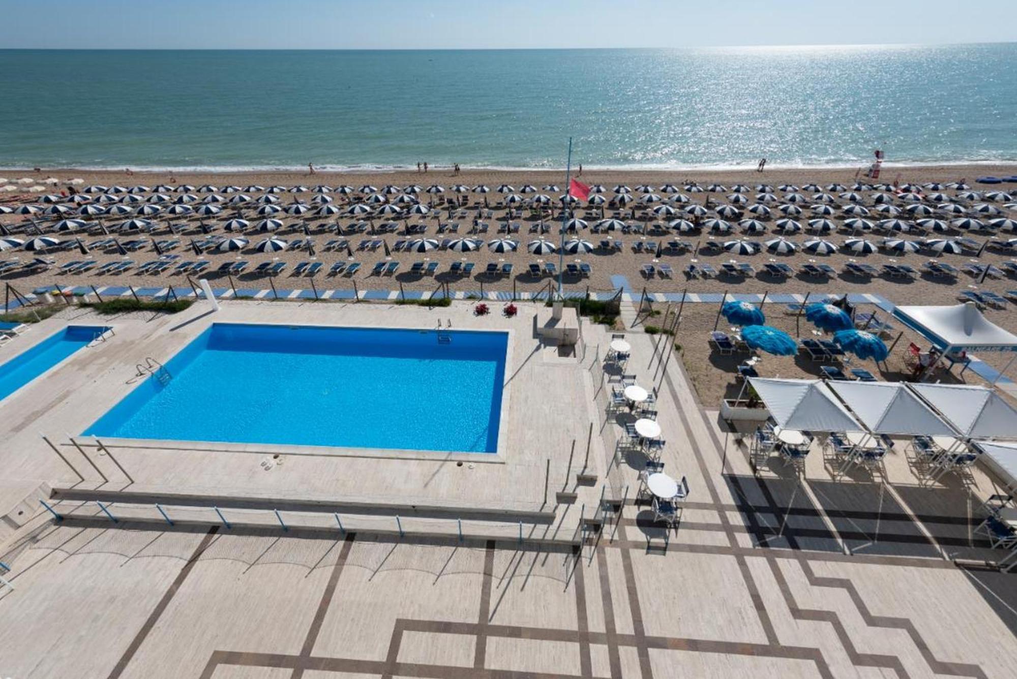 Hotel Marcelli Numana Exterior photo